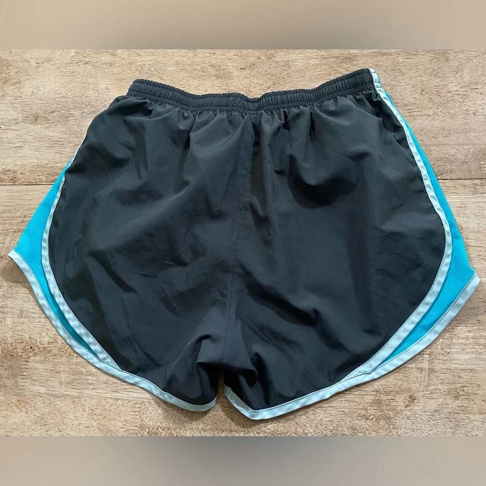 Nike Dri Fit Tempo Women’s Sz M Dk Gray/Teal Lined Running Shorts‎